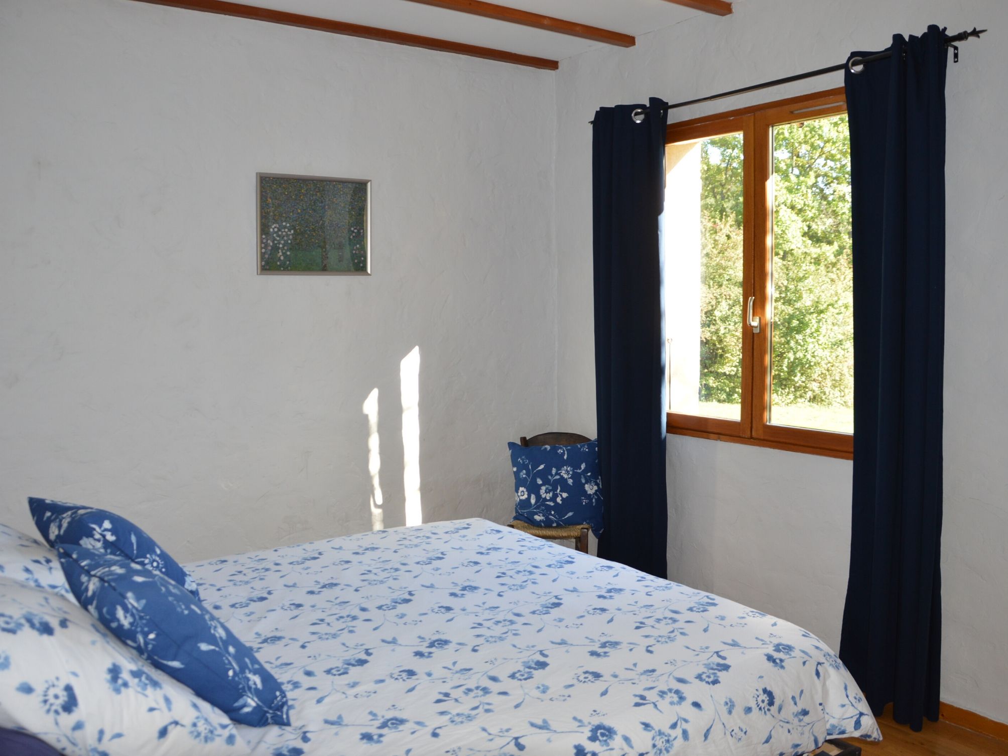 Gîte Valérie cote jardin ch1